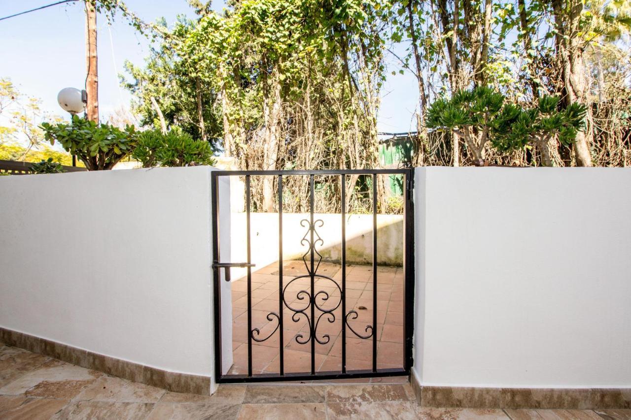 Perfectly Located Beachside Apartment In Elviria Marbella Exteriér fotografie
