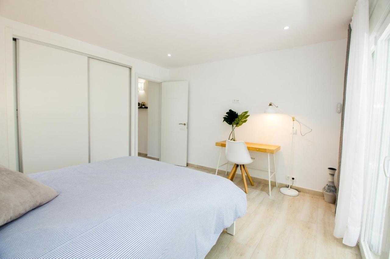 Perfectly Located Beachside Apartment In Elviria Marbella Exteriér fotografie